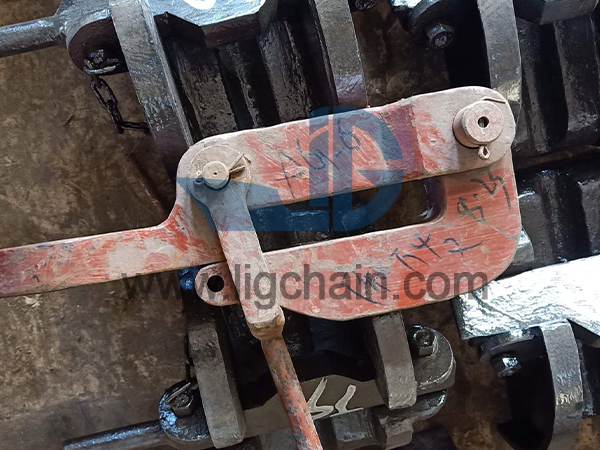 Commercial Pelican Hook Chain Stopper 